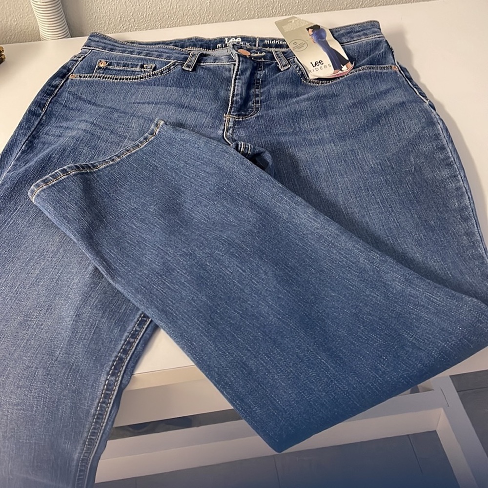 Lee rider, jeans, regular fit, mid rise, straight 8 petite NWT HOST PICK - Picture 4 of 6